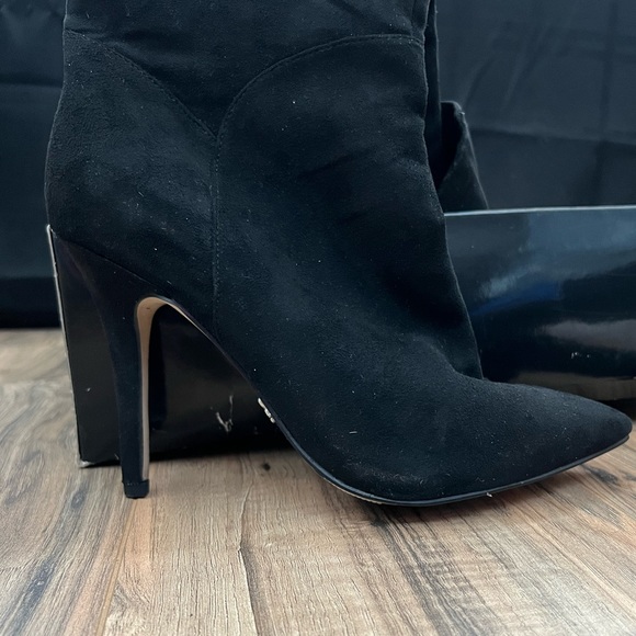 Women’s Rock & Republic Boots - Picture 3 of 8